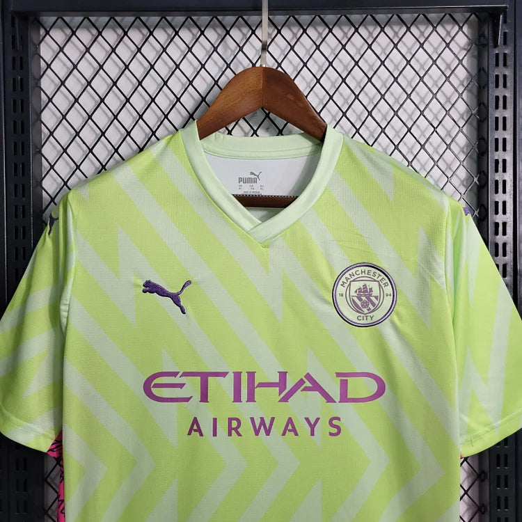 2023/2024 Manchester City Goalkeeper Fluorescent Green Football Shirt