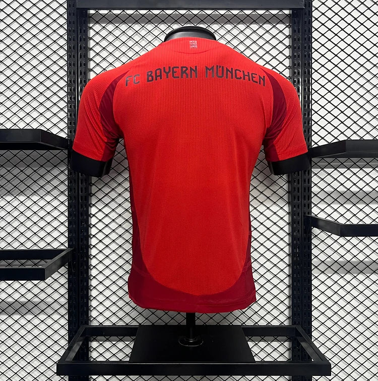 2024/2025 Spielerversion Bayern München Heim-Fußballtrikot