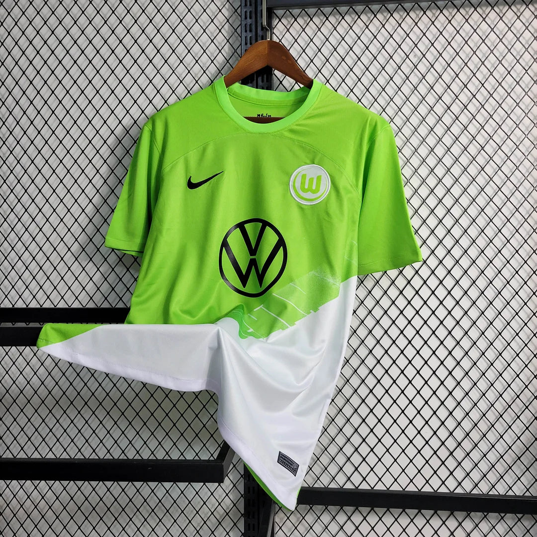 Heimtrikot des VfL Wolfsburg 2023/2024